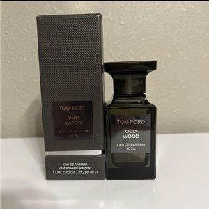 Tom Ford Oud Wood Eau de Parfum Spray Unisex New With Box 1.7 fl oz / 50 ml
